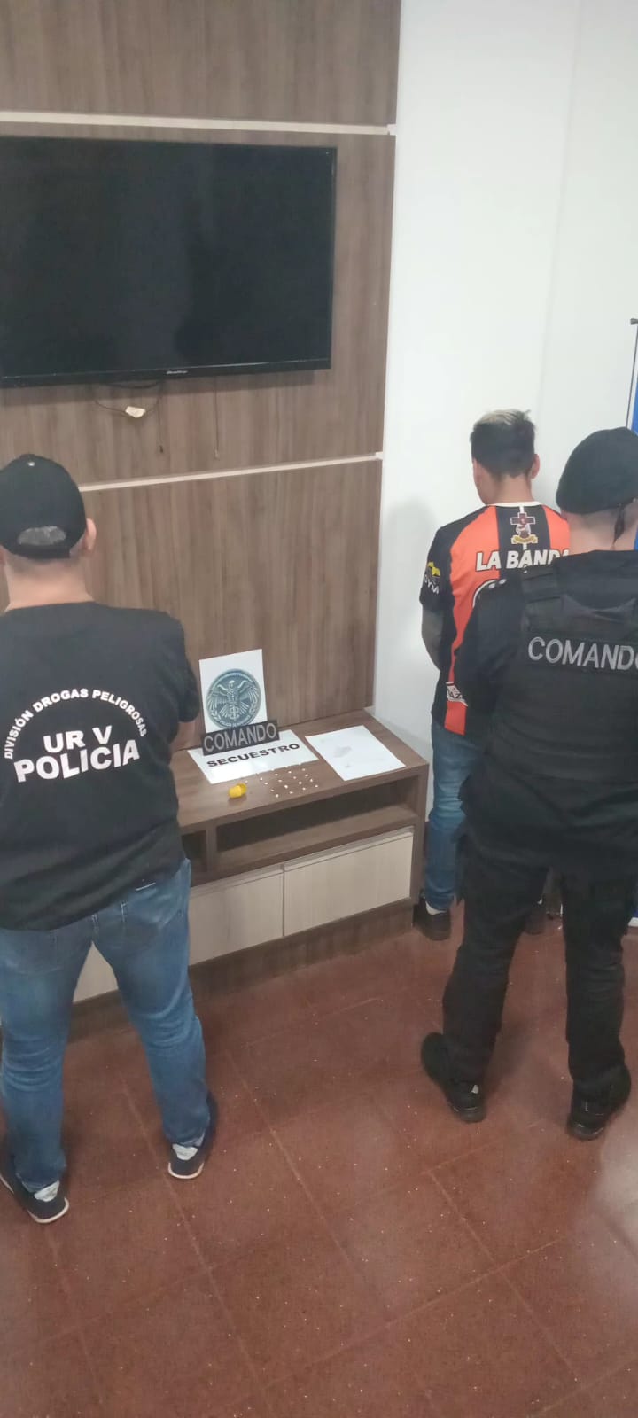 En operativos de seguridad detuvieron a un dealer y secuestraron droga en San Javier y Puerto Iguazú 2